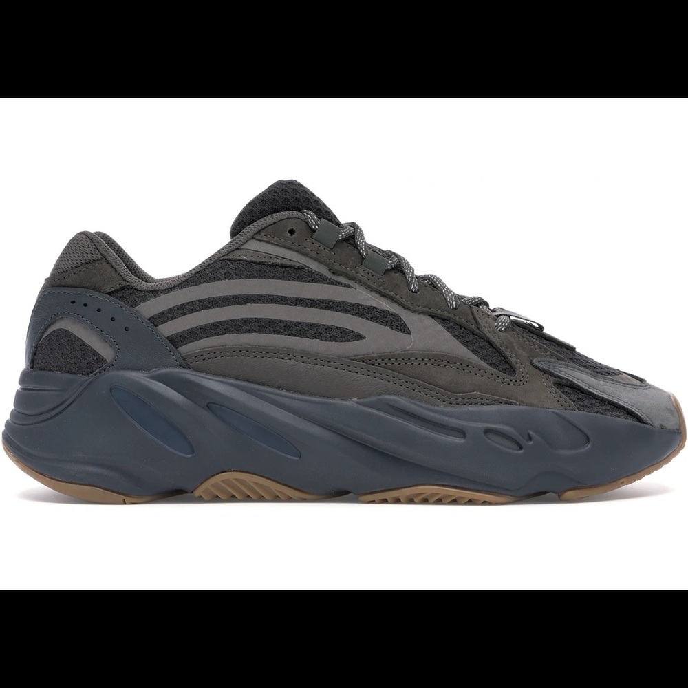 Adidas Yeezy Boost 700 V2